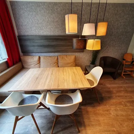 Komfort Zwenkauer Appartamento *