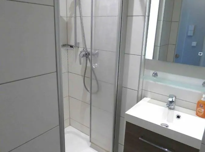 Komfort Zwenkauer *